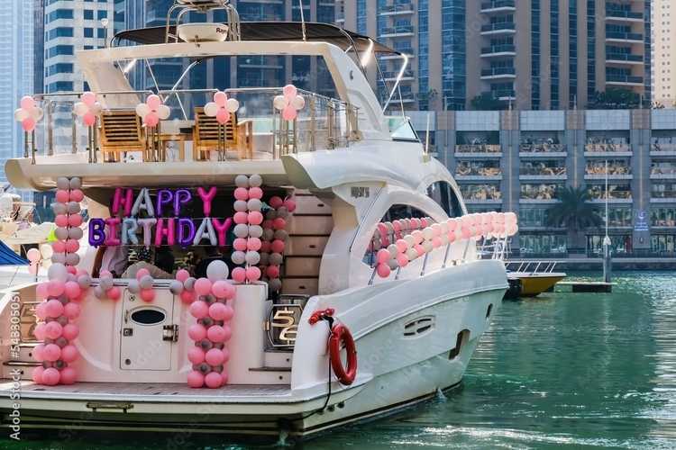 birthday party yacht dubai