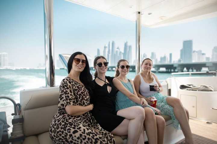 Best corporate event yacht rental dubai